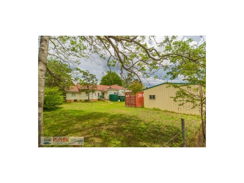 86 Hart Street, Blackbutt QLD 4306