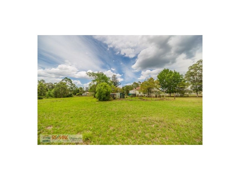 86 Hart Street, Blackbutt QLD 4306