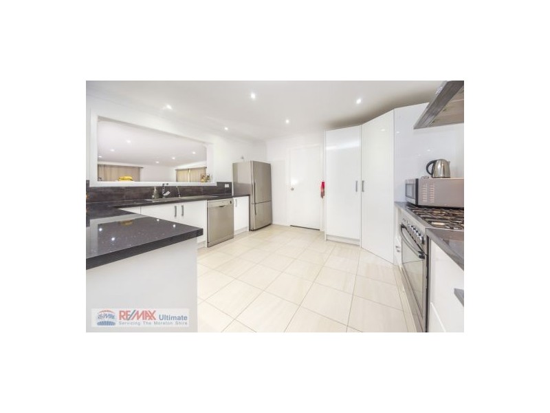 7 Lesley Ave, Caboolture QLD 4510