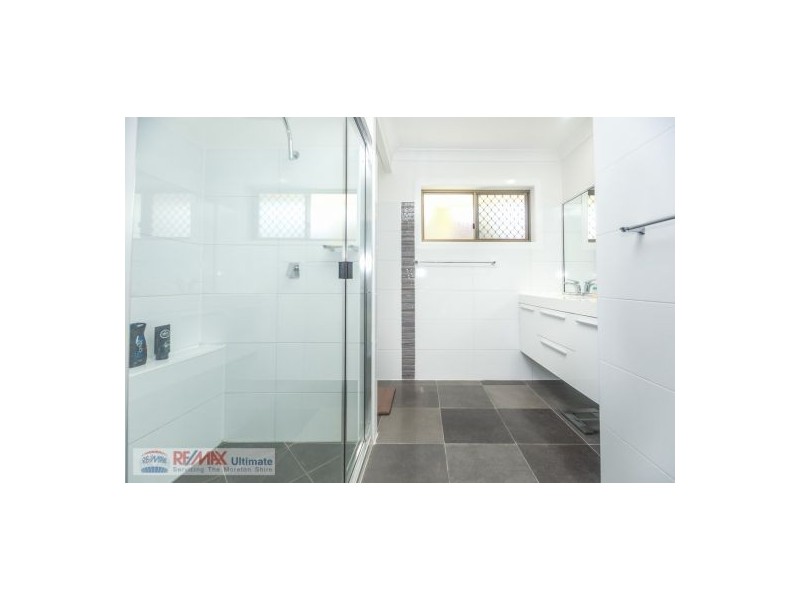 7 Lesley Ave, Caboolture QLD 4510