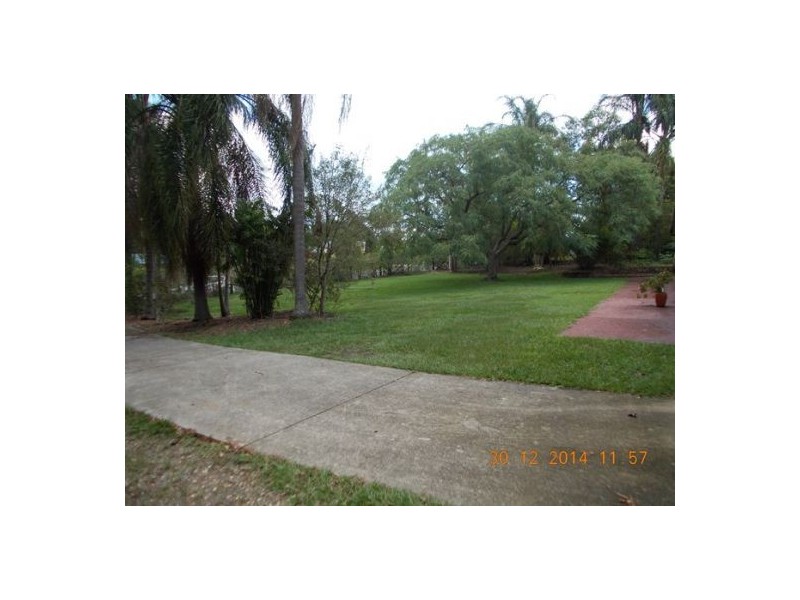 6 Woodsmoke Court, Morayfield QLD 4506