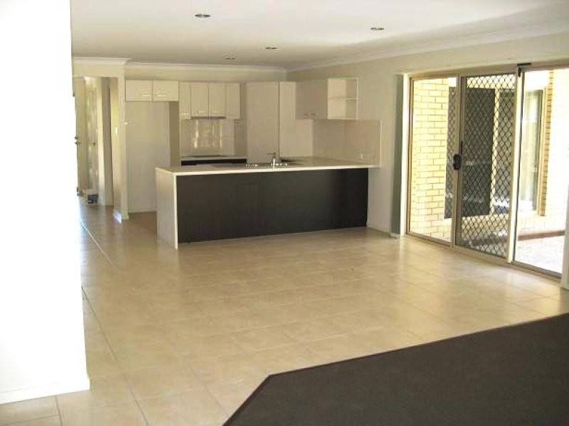 32 Bangalow Street, Morayfield QLD 4506