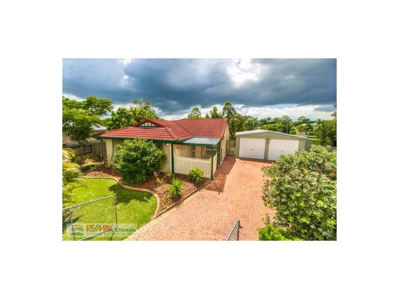 17 Crestwell Close, Morayfield QLD 4506