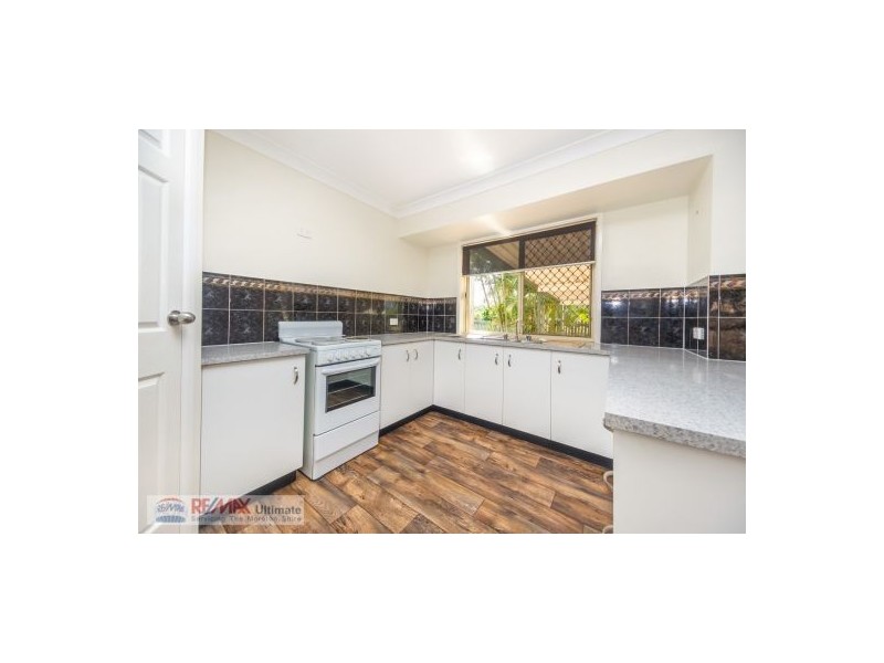 17 Crestwell Close, Morayfield QLD 4506