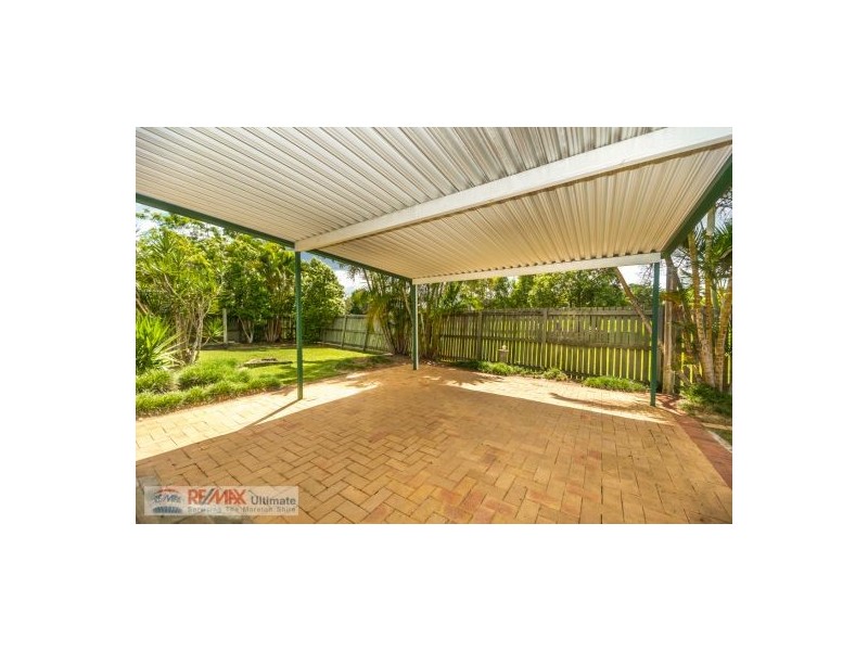 17 Crestwell Close, Morayfield QLD 4506