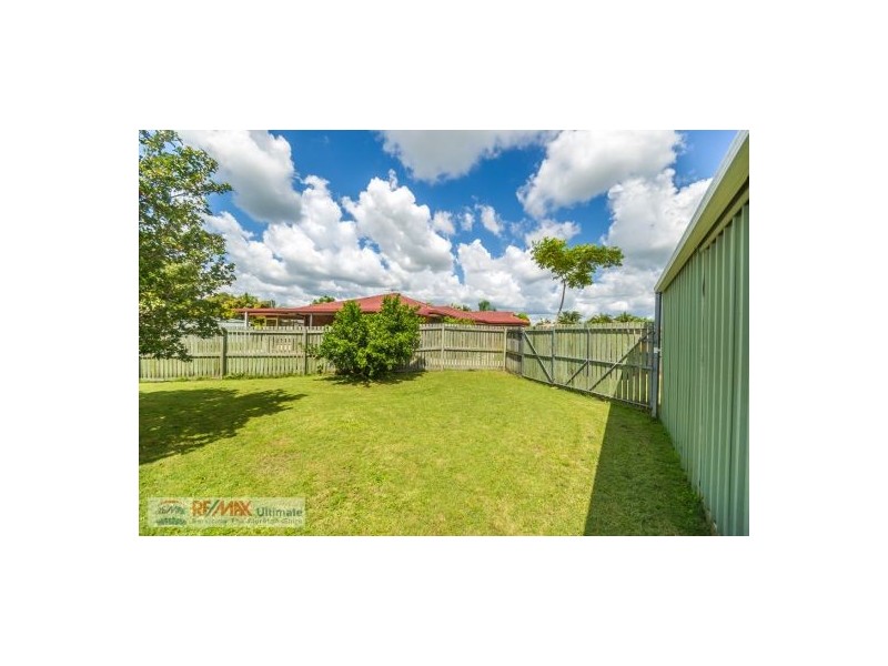 17 Crestwell Close, Morayfield QLD 4506