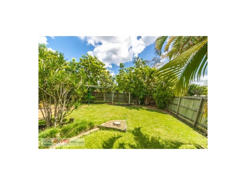 17 Crestwell Close, Morayfield QLD 4506