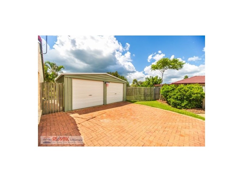 17 Crestwell Close, Morayfield QLD 4506
