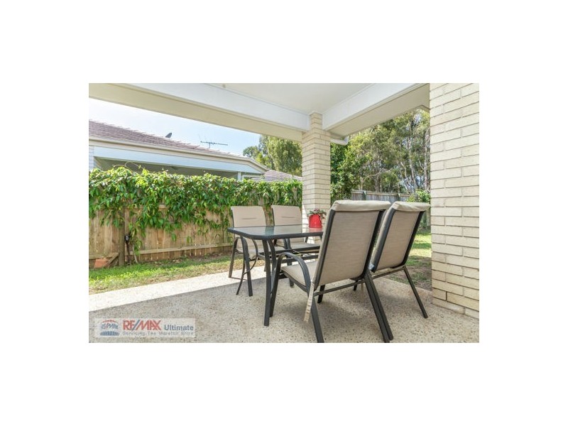 17 Adam Street, Beachmere QLD 4510
