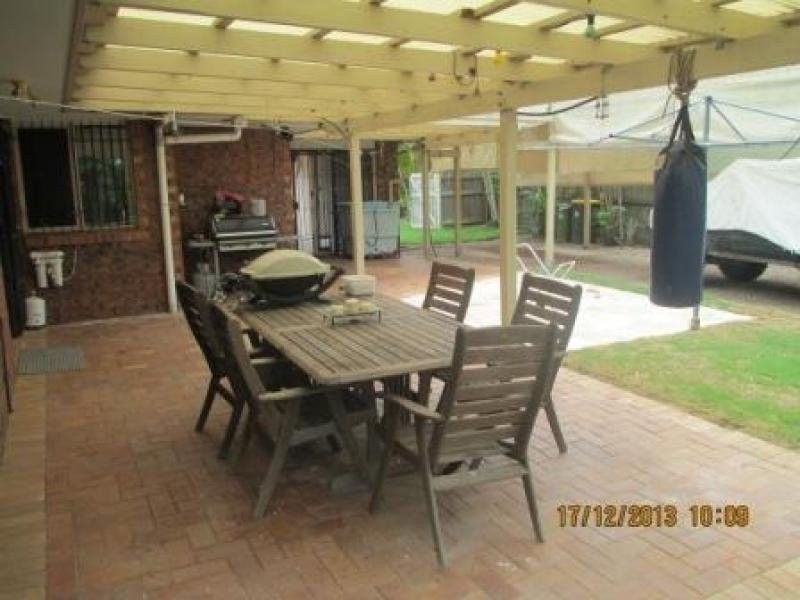 4 Riverpark Ct, Bellmere QLD 4510