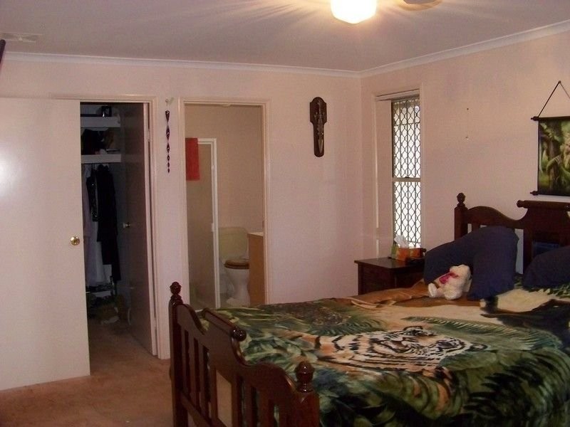 4 Riverpark Ct, Bellmere QLD 4510