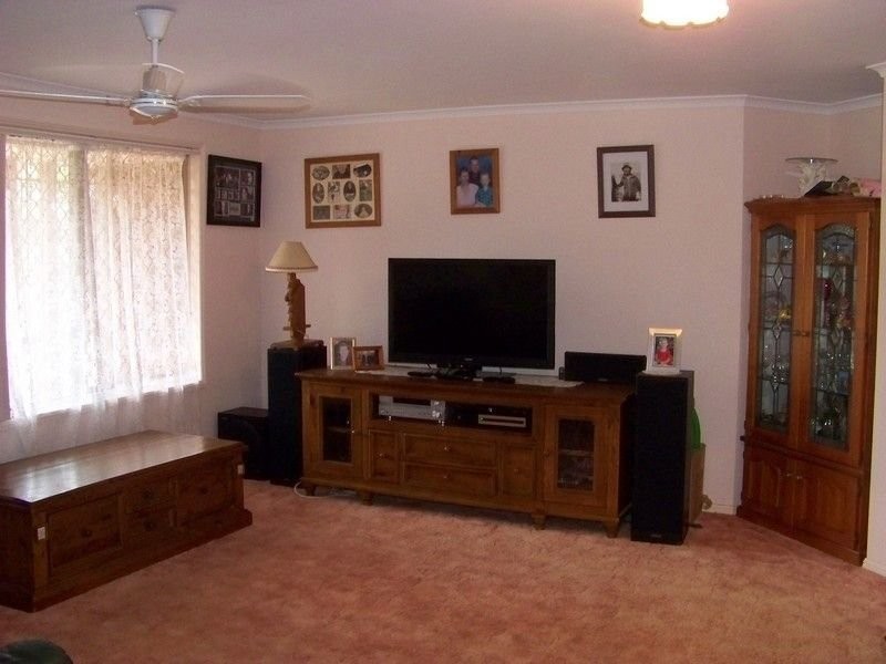 4 Riverpark Ct, Bellmere QLD 4510