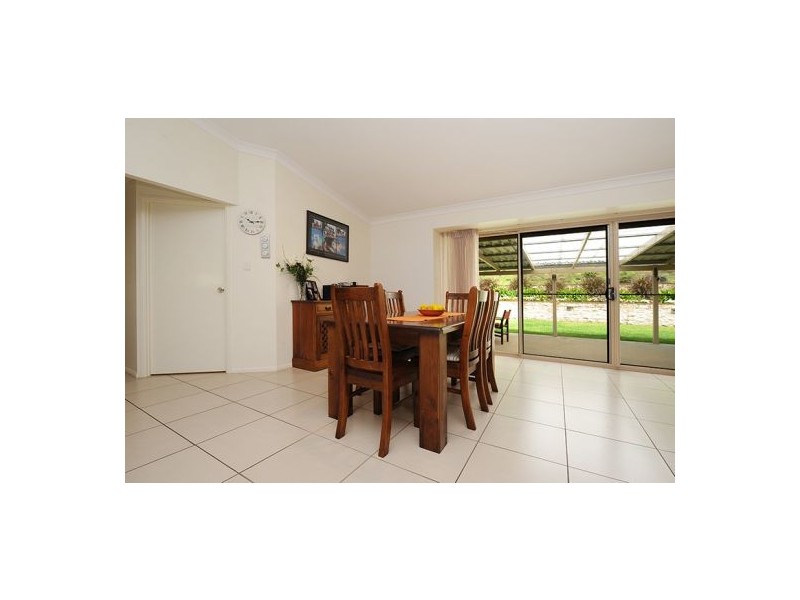 8 Duckwood Court, Elimbah QLD 4516