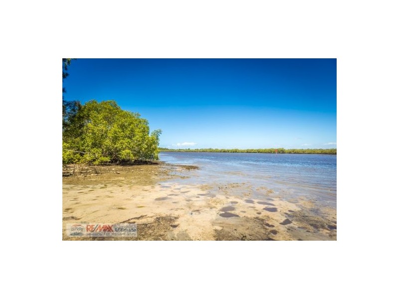 20 Moffatt Esplanade, Toorbul QLD 4510