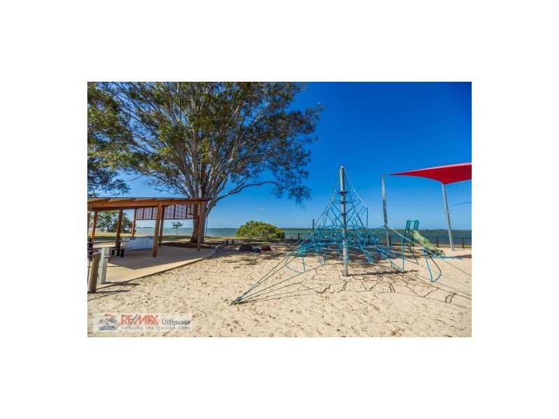 2 Kliese Street, Toorbul QLD 4510