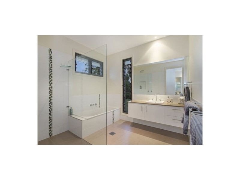 30 Pernod Place, Morayfield QLD 4506