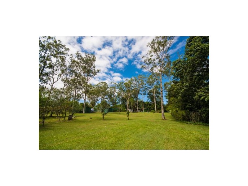 15-19 Kauri Court, Woodford QLD 4514