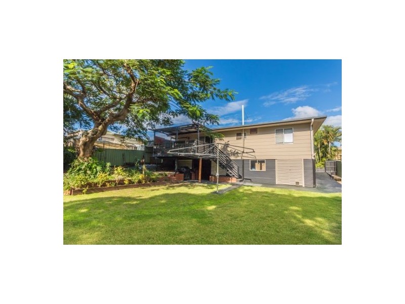 10 Hillcrest Avenue, Caboolture QLD 4510