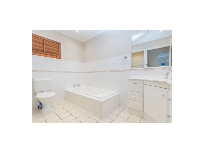 10 Hillcrest Avenue, Caboolture QLD 4510