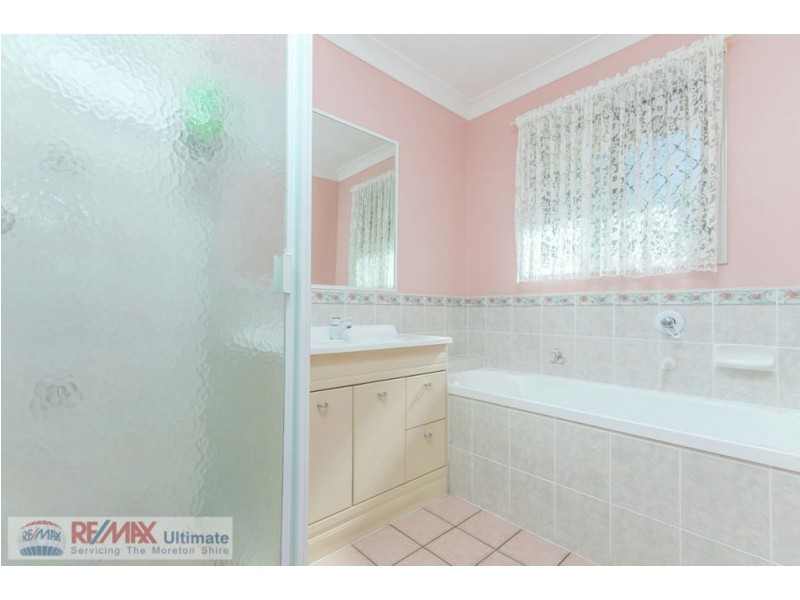 9-11 Woodsmoke Court, Morayfield QLD 4506