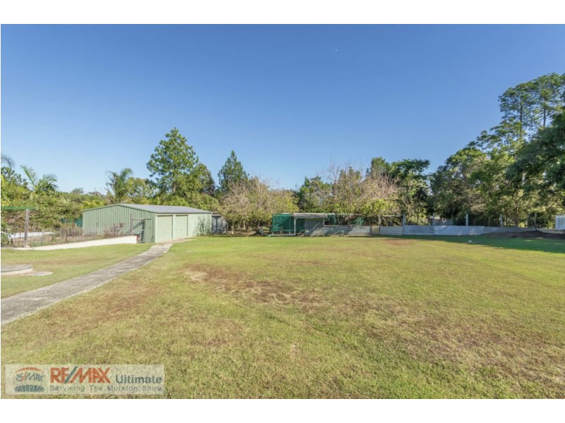9-11 Woodsmoke Court, Morayfield QLD 4506