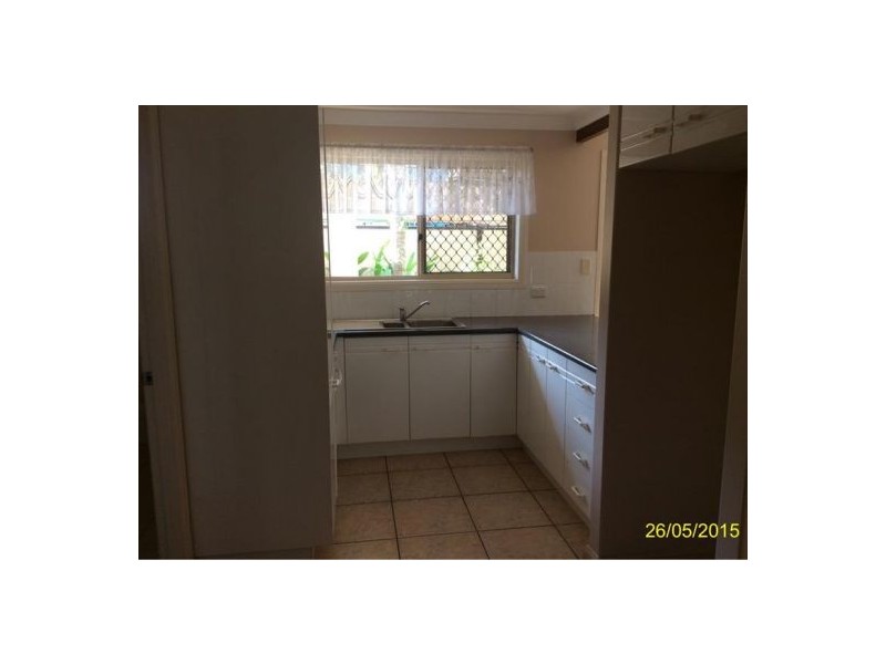 2/5 Clark Terrace, Sandstone Point QLD 4511