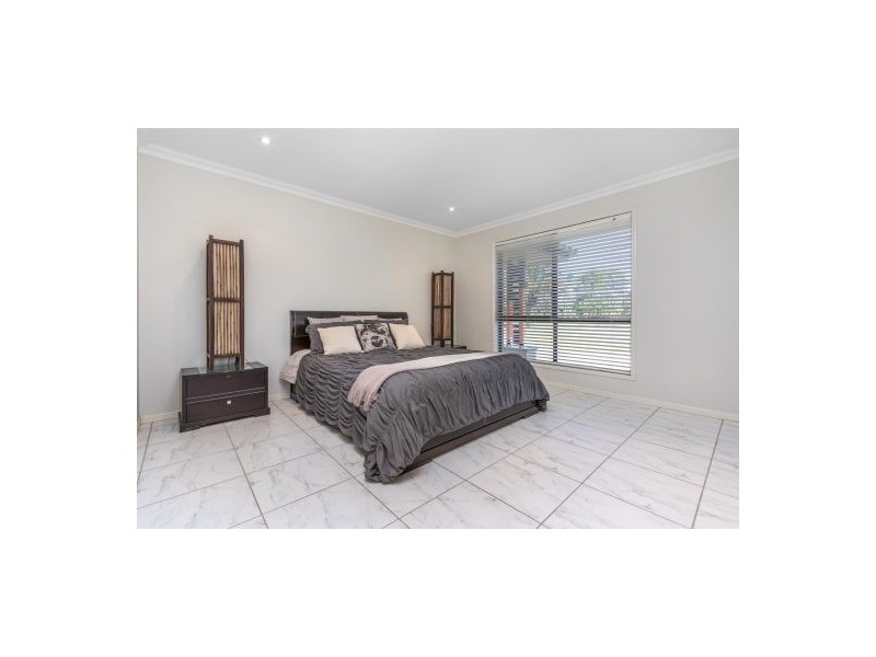 341 Bishop Road, Beachmere QLD 4510