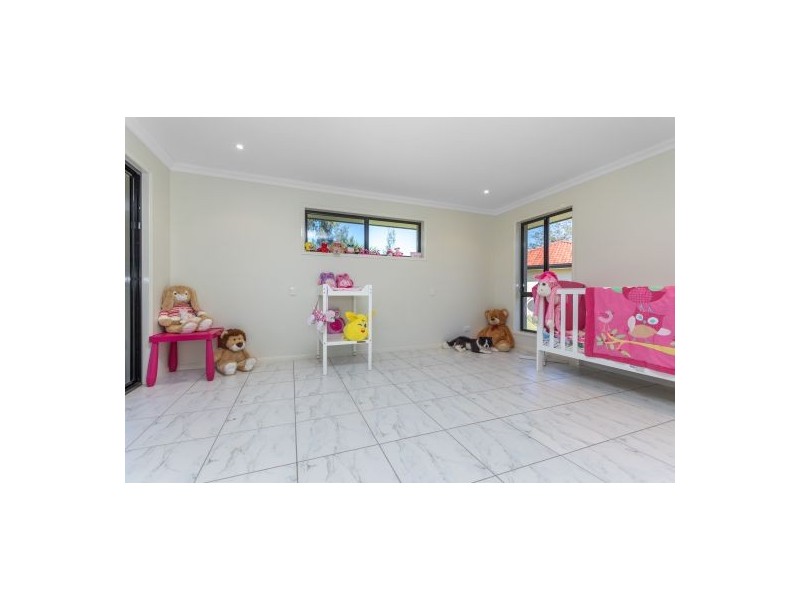 341 Bishop Road, Beachmere QLD 4510