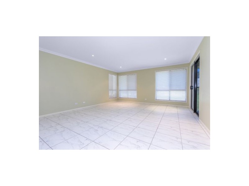341 Bishop Road, Beachmere QLD 4510
