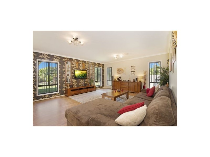 37 Bishop Road, Beachmere QLD 4510