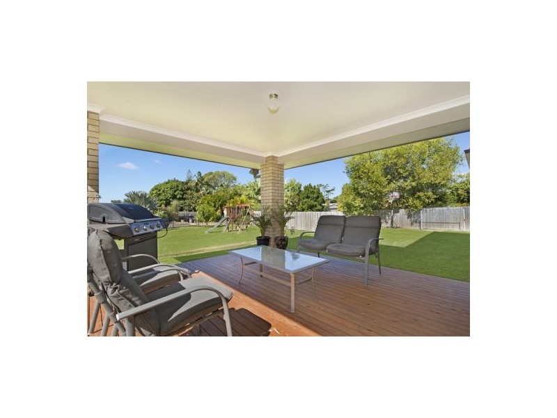 37 Bishop Road, Beachmere QLD 4510