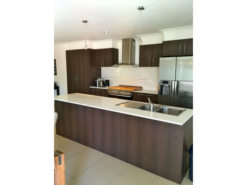 10 Ningi Waters Drive, Ningi QLD 4511