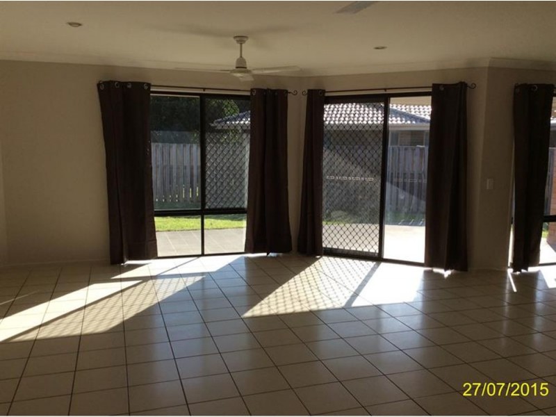 20 Myora Place, Sandstone Point QLD 4511