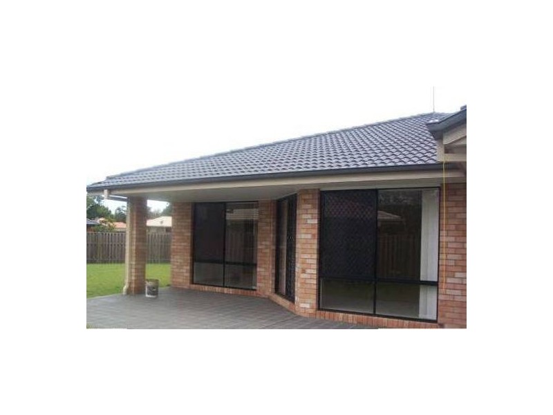 20 Myora Place, Sandstone Point QLD 4511