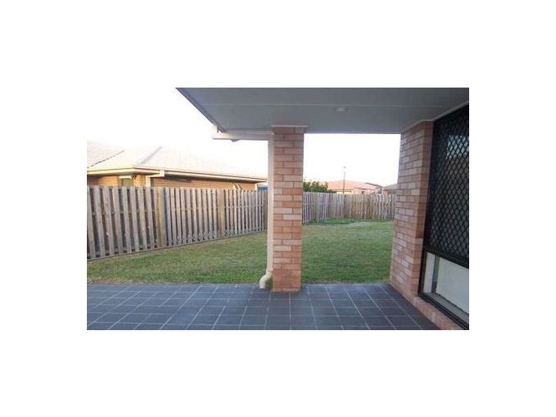 20 Myora Place, Sandstone Point QLD 4511