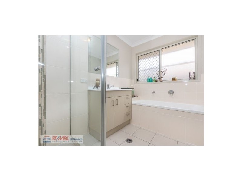 30 Waterlilly Court, Rothwell QLD 4022