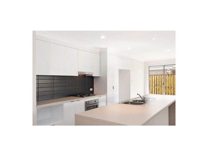 7 Swanston, Narangba QLD 4504