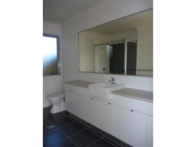 7 Swanston, Narangba QLD 4504
