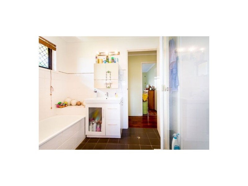 64 Crestridge Crescent, Morayfield QLD 4506