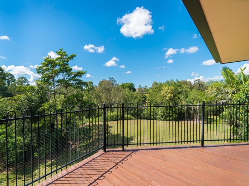 8 Parklane Court, Bellmere QLD 4510