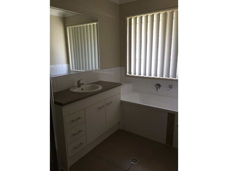 45 Peachfield Drive, Morayfield QLD 4506