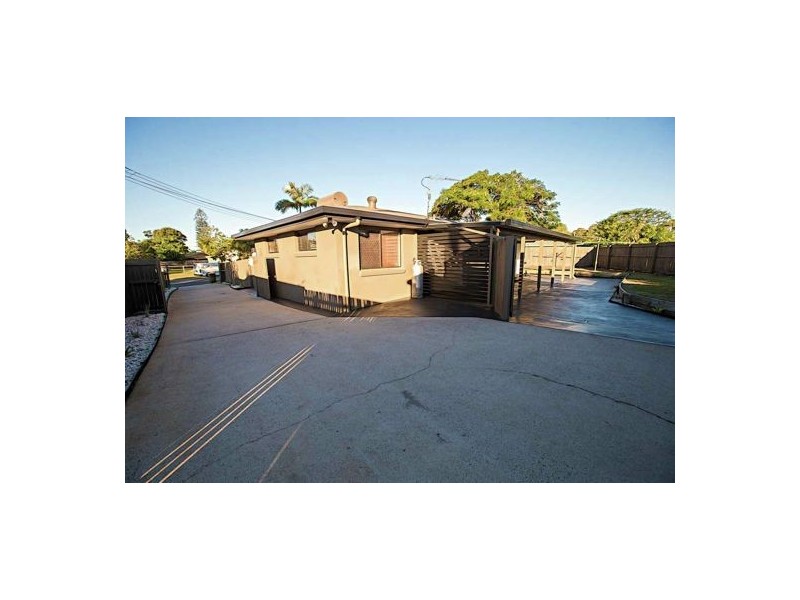 3 Kelunji Court, Beachmere QLD 4510