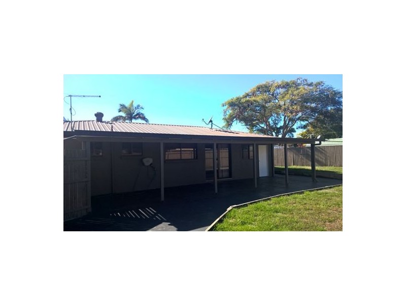 3 Kelunji Court, Beachmere QLD 4510