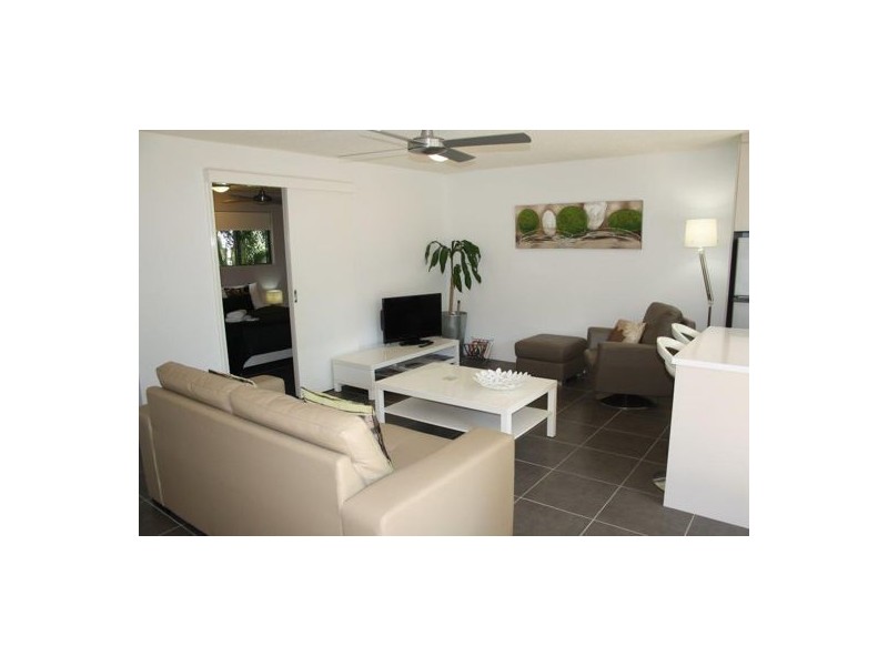 Unit 2/243 Weyba Road, Noosaville QLD 4566