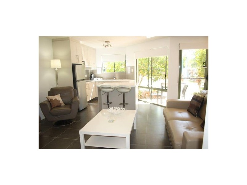 Unit 2/243 Weyba Road, Noosaville QLD 4566