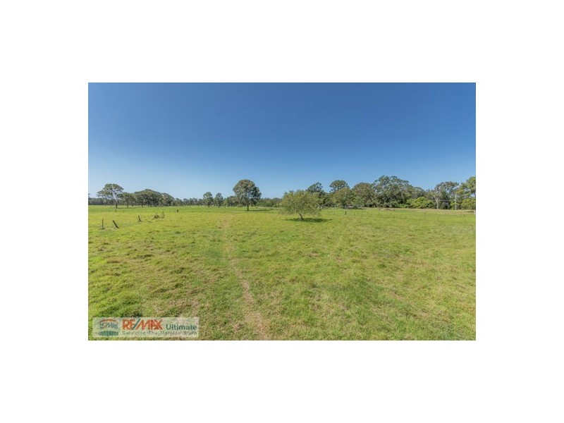 650 Beachmere Road, Beachmere QLD 4510