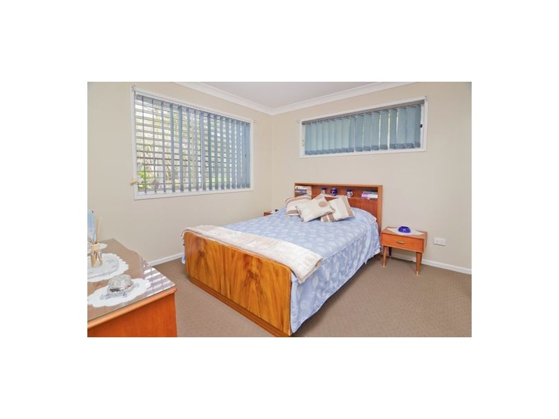 14 Bayside Drive, Beachmere QLD 4510