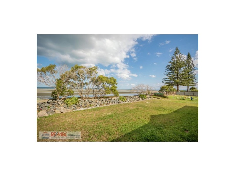 14 Bayside Drive, Beachmere QLD 4510