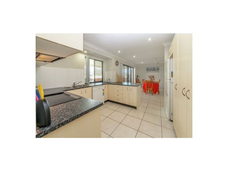 20-22 Sydes Court, Ningi QLD 4511