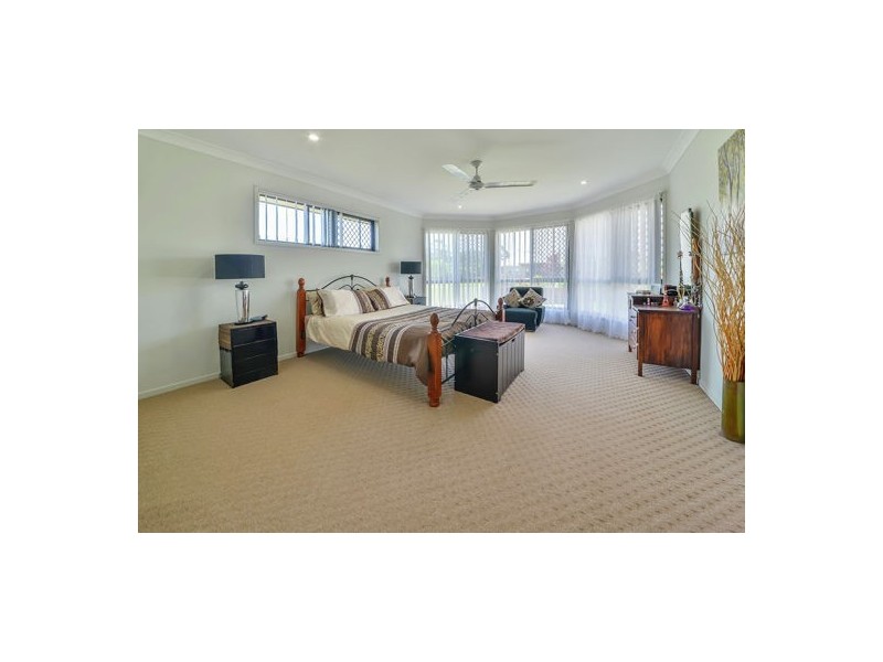 20-22 Sydes Court, Ningi QLD 4511
